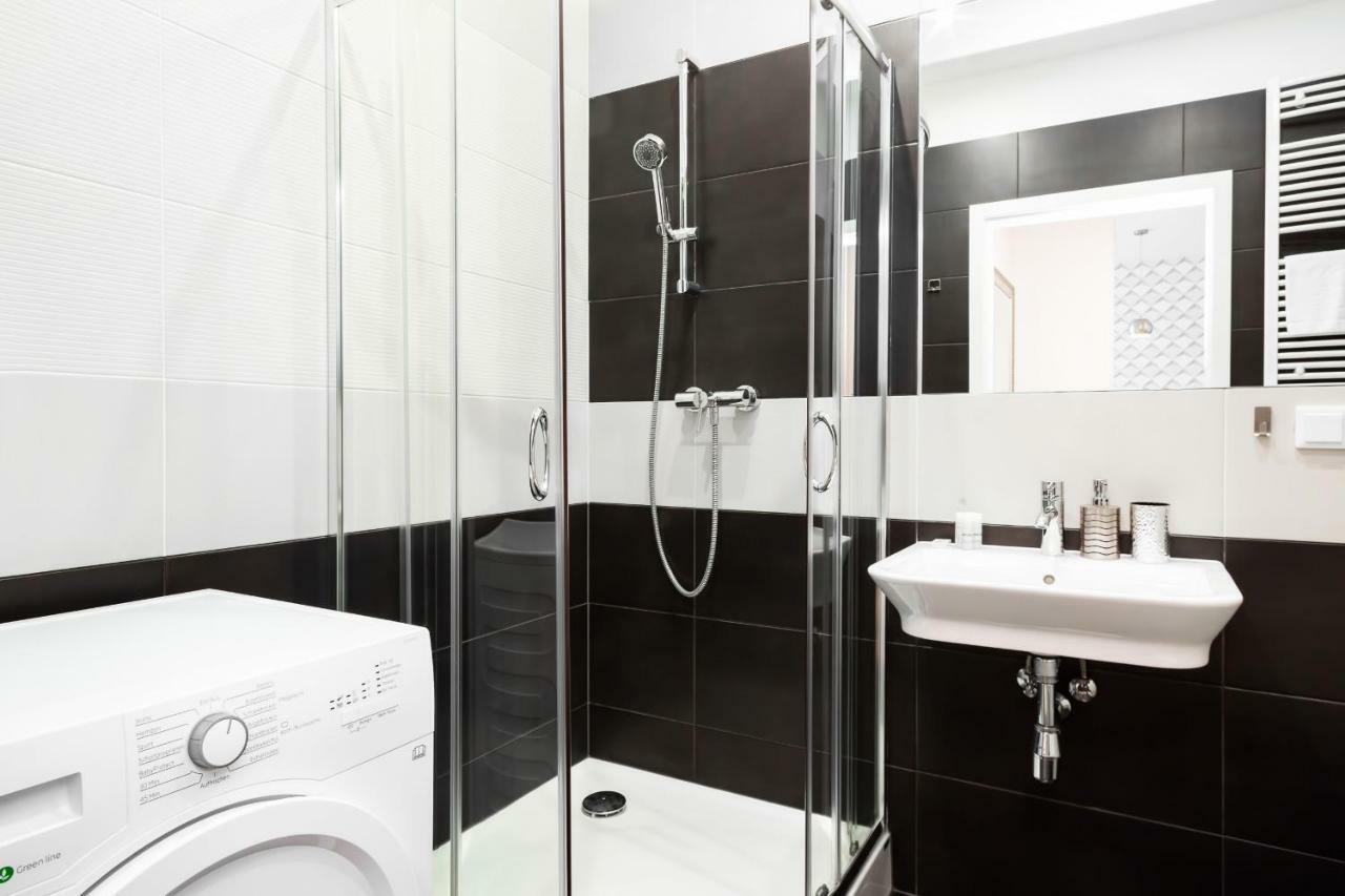 A&D Apartment By Noclegi Renters Warszawa Eksteriør billede